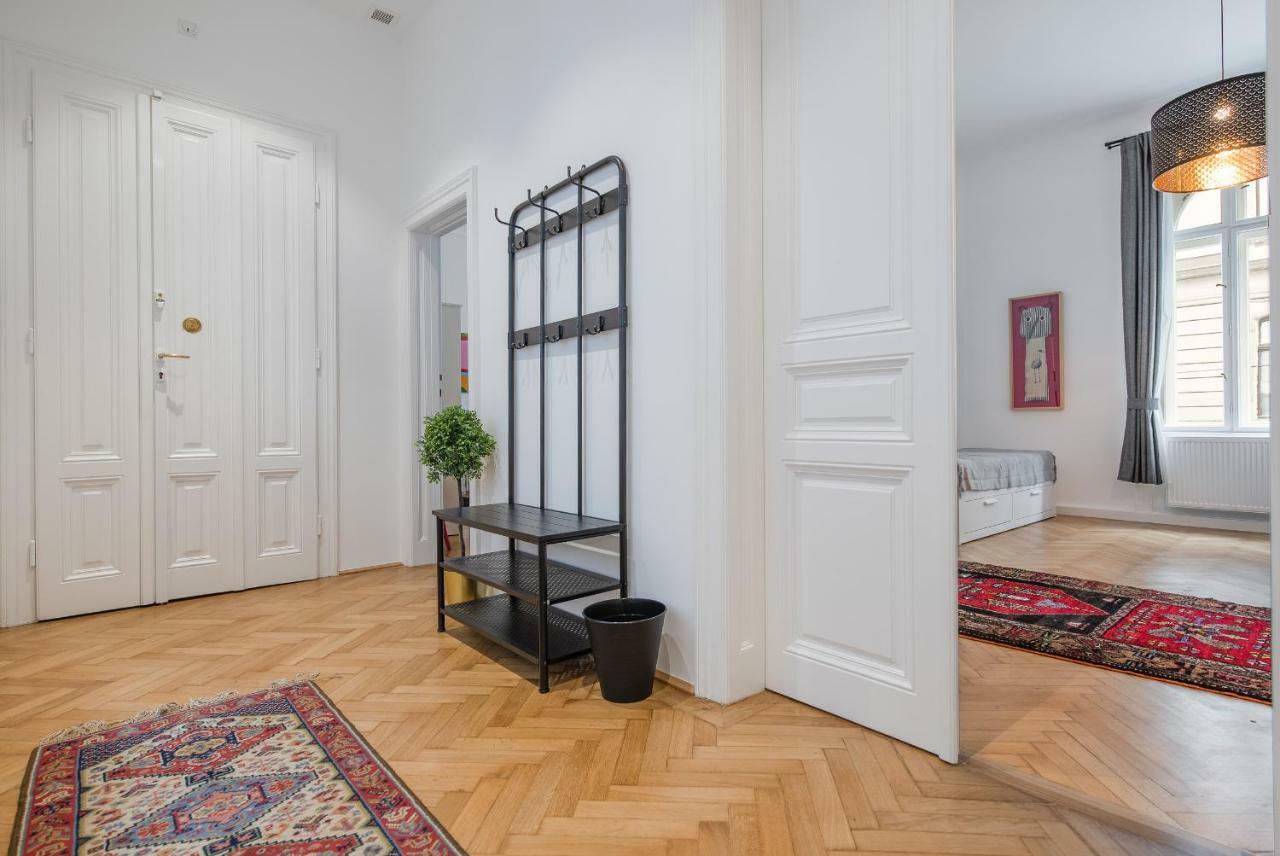 GRAND SOHO II Apartment Wien Exterior foto